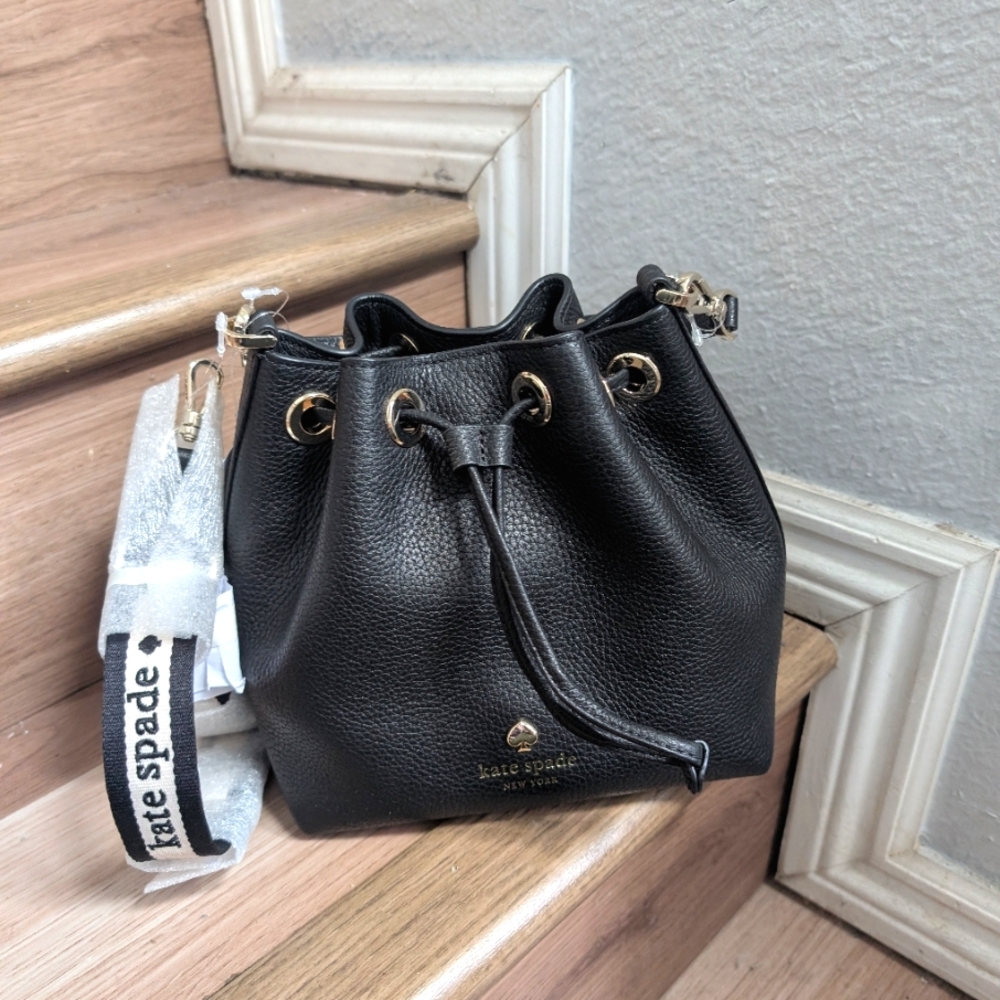 NWT Kate Spade KK071 Emma Pebbled Leather Small Bucket Bag Crossbody In Black